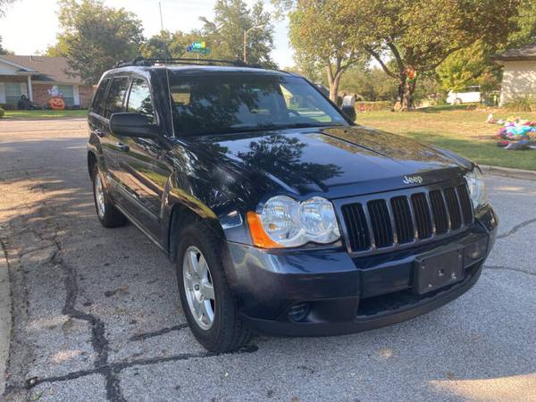 2009 Jeep Grand Cherokee Laredo 4x4 One Owner Excellent Condition for sale in Fort Worth, TX – photo 2