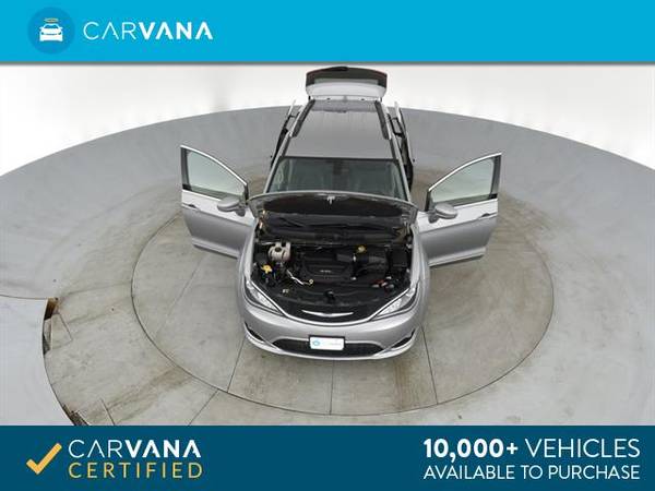 2018 Chrysler Pacifica Touring L Minivan 4D mini-van Silver - FINANCE for sale in Atlanta, GA – photo 12