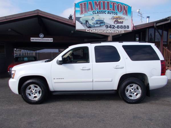 2007 Chevy Tahoe LT 4x4 5 3L V-8, Auto trans 3rd Row Seat - cars & for sale in Creswell, OR – photo 2