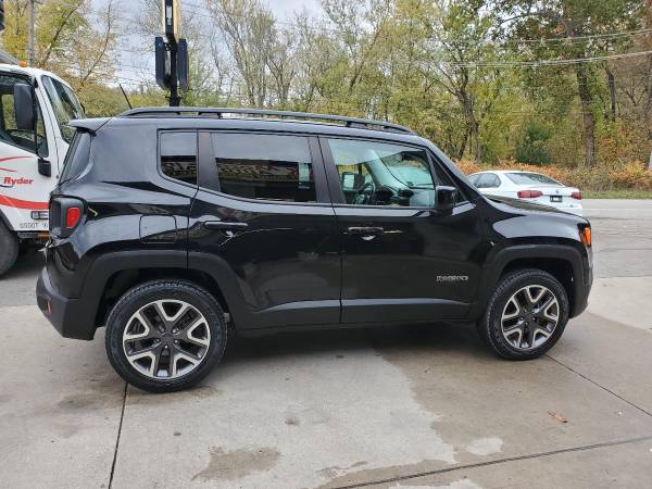 2016 Jeep Renegade Latitude 4x4 4dr SUV EVERYONE IS APPROVED! - cars for sale in Vandergrift, PA – photo 9