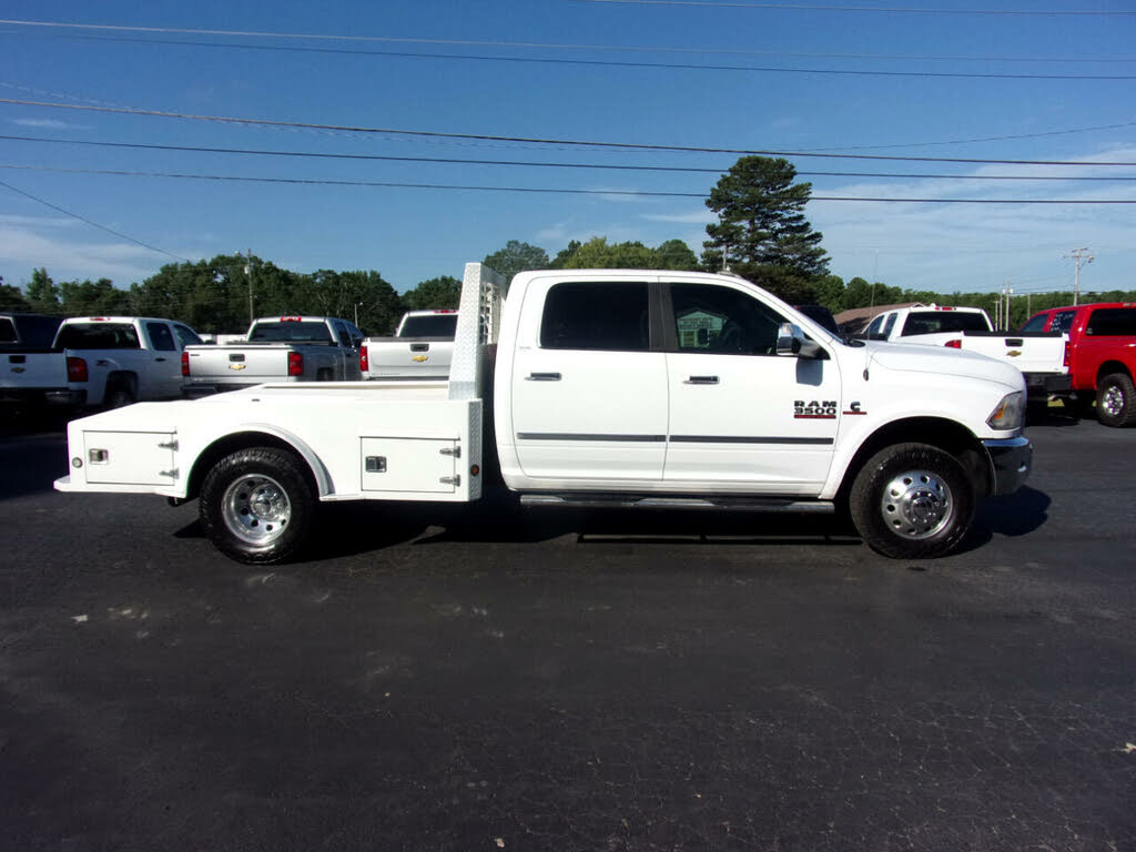 2016 RAM 3500 Chassis Laramie Crew Cab 4WD for sale in Albertville, AL – photo 4
