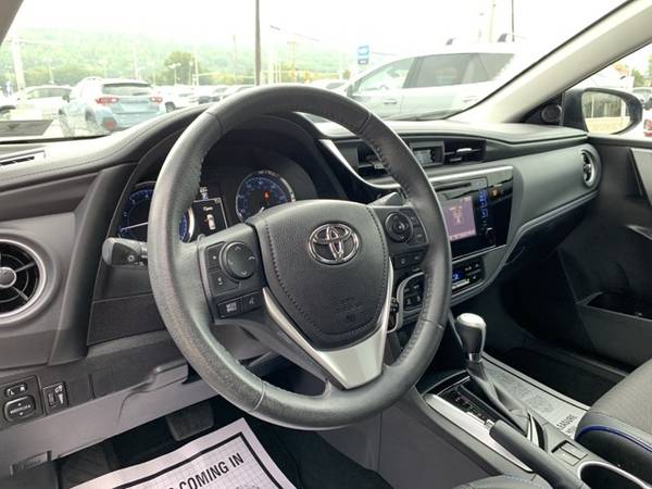 2017 Toyota Corolla FWD 4D Sedan/Sedan SE - - by for sale in Saint Albans, WV – photo 12