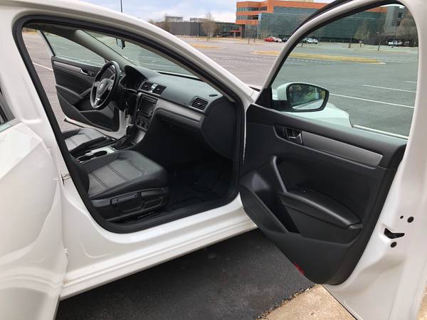 2015 Volkswagen Passat TDI SE 6A w/ Sunroof for sale in Springdale, AR – photo 17