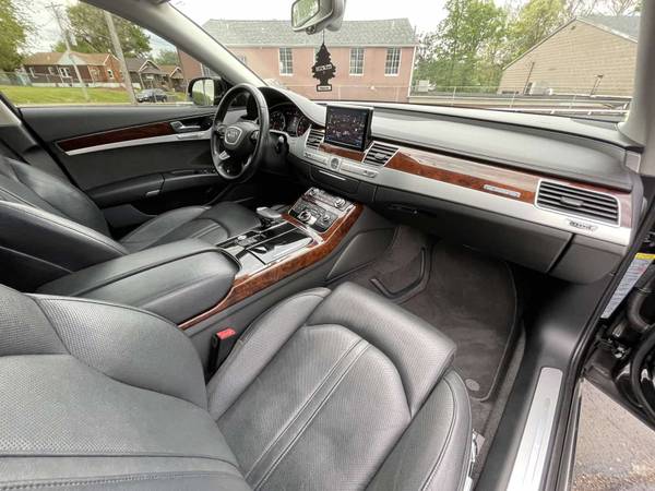 2013 Audi A8 Quattro FULL-SIZE LUXURY SEDAN EXCELLENT CONDITION for sale in Saint Louis, MO – photo 10