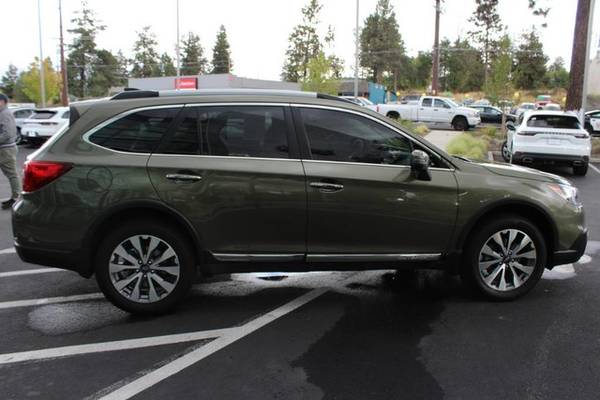 2017 Subaru Outback Wilderness Green Metallic Sweet deal*SPECIAL!!!* for sale in Bend, OR – photo 9