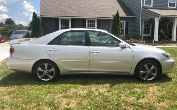 2006 TOYOTA CAMRY SE V6, HEATED LEATHER, 2 OWNER, EXTREMELY NICE CLEAN for sale in Vienna, WV – photo 6