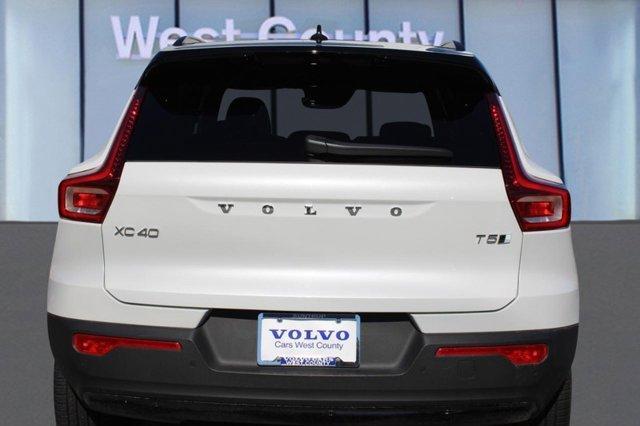2022 Volvo XC40 T5 R-Design for sale in Ballwin, MO – photo 5