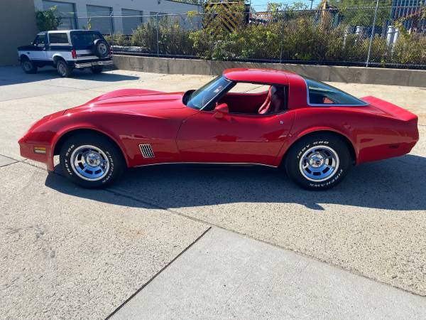 1980 CHEVY CORVETTE L-48 350 4 SPEED 75K MILES SUPER CLEAN! - cars & for sale in West Babylon, NY