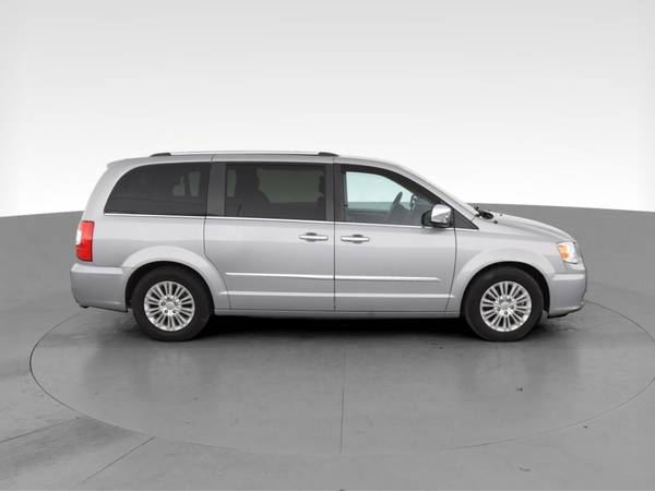 2015 Chrysler Town and Country Limited Minivan 4D van Gray - FINANCE... for sale in Houston, TX – photo 13