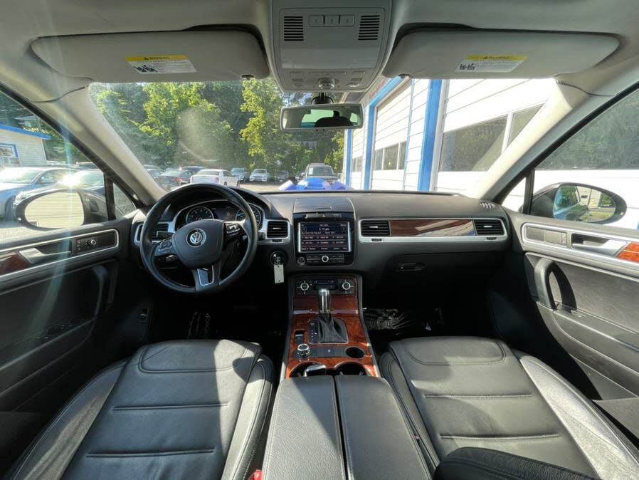 2012 Volkswagen Touareg VR6 Lux for sale in Riverdale, NJ – photo 35