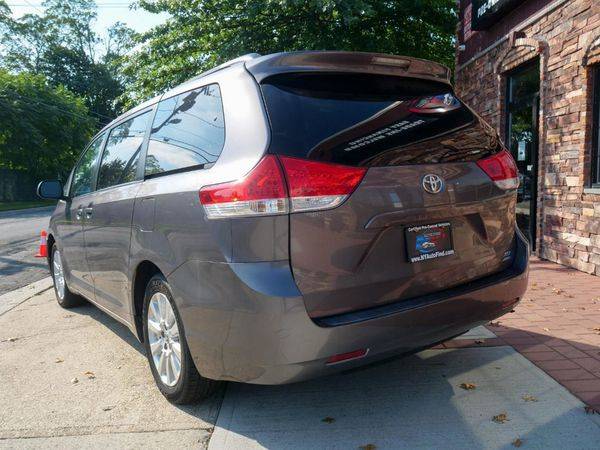 2011 Toyota Sienna XLE, DVD PLAYER, HEATED SEATS, BACKUP CAMERA,... for sale in Massapequa, NY – photo 4
