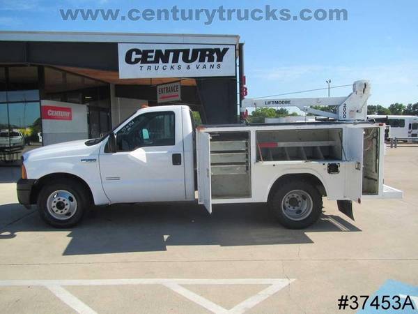 2005 Ford F350 DRW REGULAR CAB WHITE GO FOR A TEST DRIVE! for sale in Grand Prairie, TX – photo 4