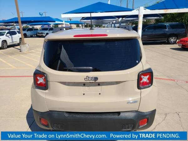 2015 Jeep Renegade Latitude - - by dealer - vehicle for sale in Burleson, TX – photo 5