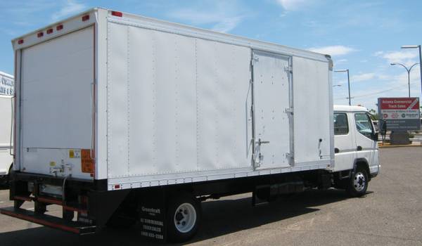 2007 Mitsubishi Crew Cab Diesel Box Truck - 18FT L with Ramp, Auto, AC for sale in Mesa, AZ – photo 4