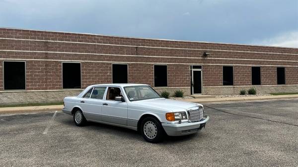 1991 Mercedes-Benz 560 SEL: 1 Owner LOW LOW Miles Well Mainta for sale in Madison, WI – photo 3