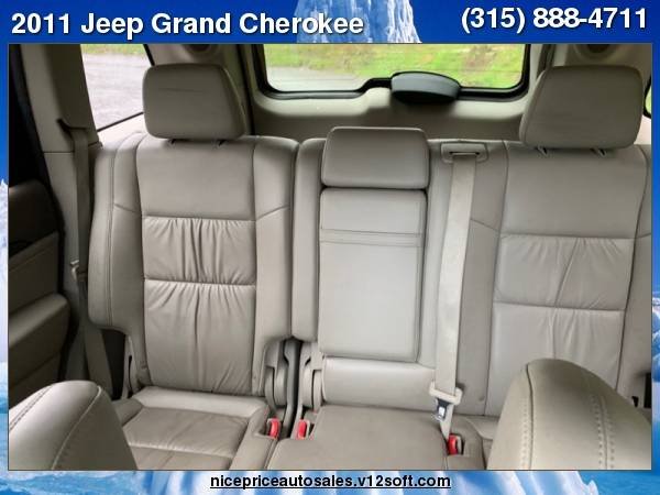 2011 Jeep Grand Cherokee 4WD 4dr Laredo for sale in new haven, NY – photo 16