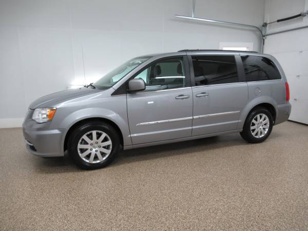 2015 Chrysler Town and Country Touring - - by dealer for sale in Hudsonville, MI