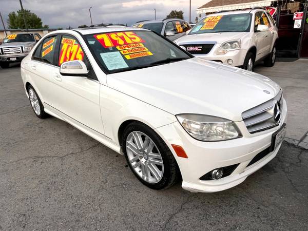 2009 Mercedes-Benz C300 6 CYLINDER FULLY LOADED EXTRA CLEAN SUN ROO for sale in BLOOMINGTON, CA – photo 2