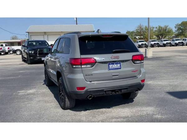 2019 Jeep Grand Cherokee Trailhawk, SUNROOF, TRAILER TOW, NAV - cars for sale in Brownwood, TX – photo 8