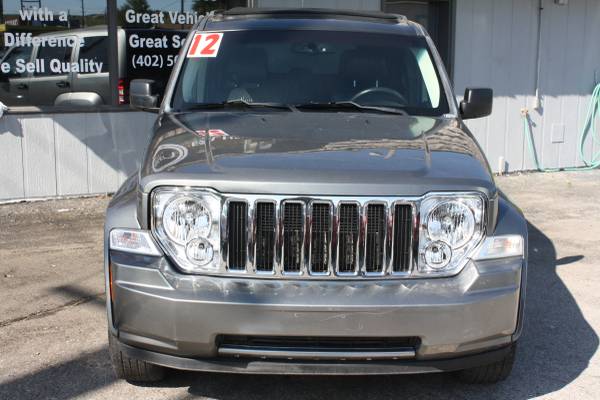 2012 Jeep Liberty Jet Edition 4x4 4dr SUV Gray, Loaded, Great Price for sale in Omaha, IA – photo 4
