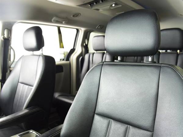 2013 Chrysler Town and Country Touring Minivan 4D mini-van Silver - for sale in York, PA – photo 5