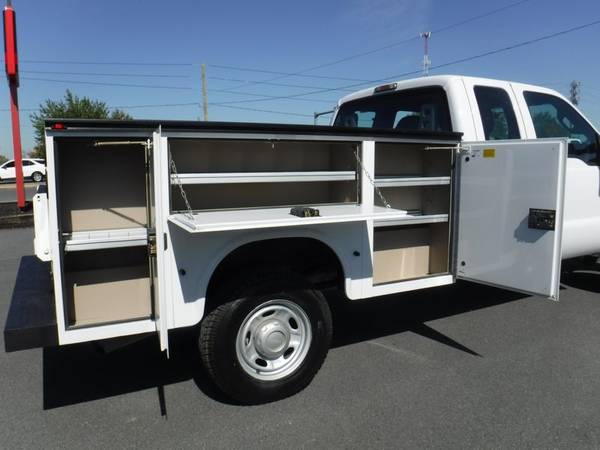 2011 *Ford* *F350* *Extended* Cab Utility 4x4 for sale in Ephrata, PA – photo 9