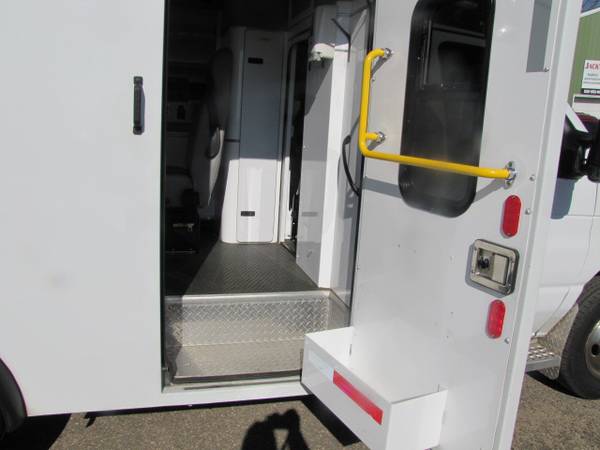 2011 FORD E350 AMBULANCE - cars & trucks - by dealer - vehicle... for sale in Sauk Centre, MN – photo 15