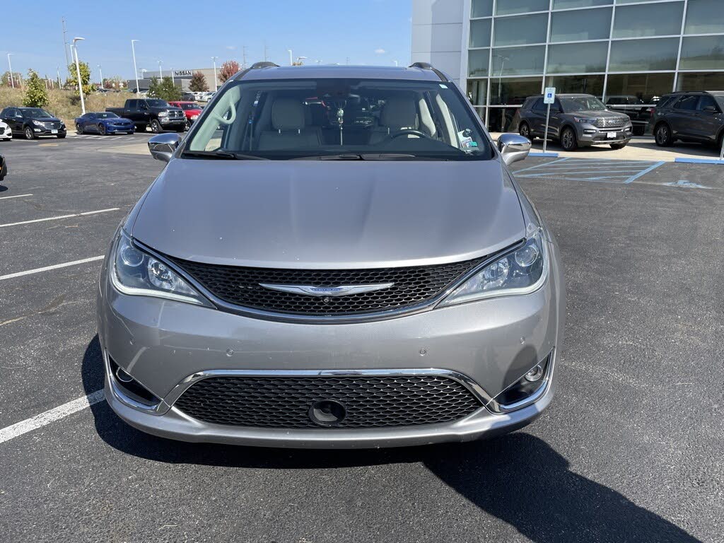 2017 Chrysler Pacifica Limited FWD for sale in KANSAS CITY, KS – photo 2