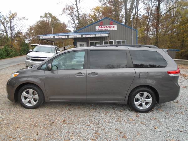 2012 Toyota Highlander * 3rd Row * Leather * V6 * AWD - cars &... for sale in Hickory, IL – photo 22