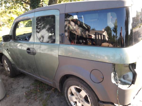#*2005 HONDA ELEMENT FOR PARTS#* for sale in Toms River, NJ – photo 4