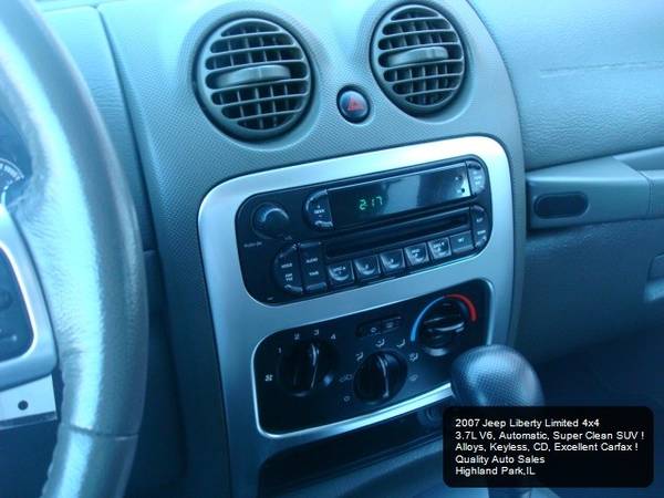 2007 Jeep Liberty Limited 4WD - - by dealer - vehicle for sale in Highland Park, IL – photo 6