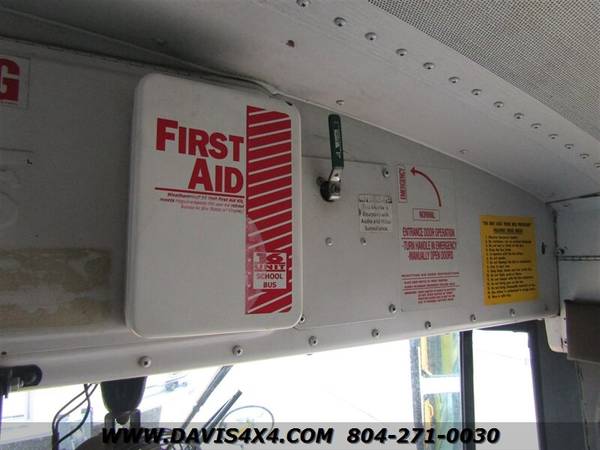 2004 Freightliner Chassis Passenger Van/School Bus for sale in Richmond, PA – photo 20