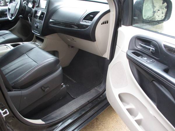 2014 Chrysler Town&Country Touring L*1... for sale in CENTER POINT, IA – photo 11