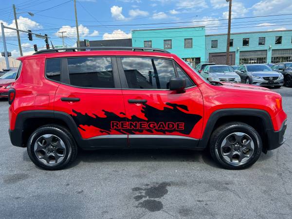 2018 Jeep Renegade Sport 4WD Very Clean/Back up camera & New for sale in Roanoke, VA – photo 5
