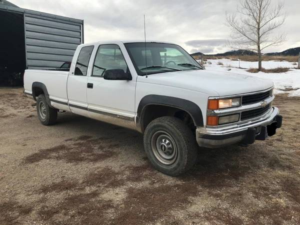 1997 Chevrolet K2500 extended cab, long box, 4x4, 6.5 turbo diesel -... for sale in Lewistown, MT – photo 4