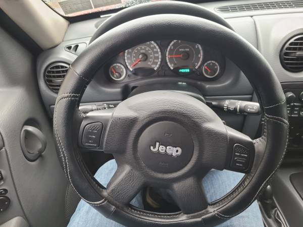 2007 Jeep Liberty 4x4 Clean Out Of State No Rust 2 Owners No... for sale in Oswego, NY – photo 12