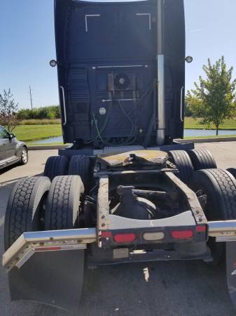 Semi Truck for sale in Janesville, WI – photo 20