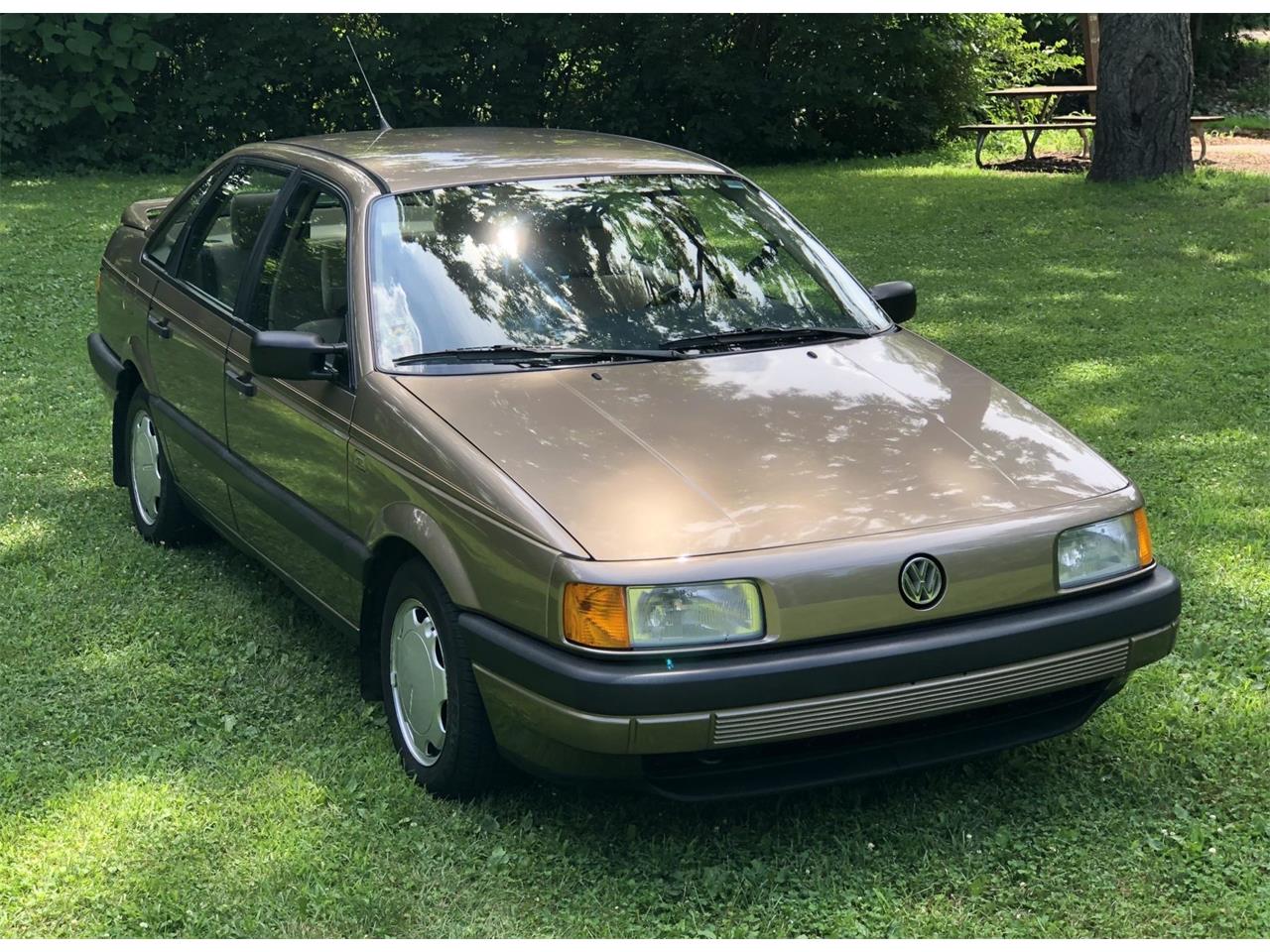 For Sale at Auction: 1990 Volkswagen Passat for sale in Dunlap, IL – photo 2