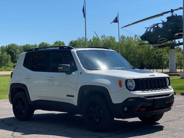 2015 Jeep Renegade Trailhawk 4x4 - - by dealer for sale in Shakopee, MN – photo 2