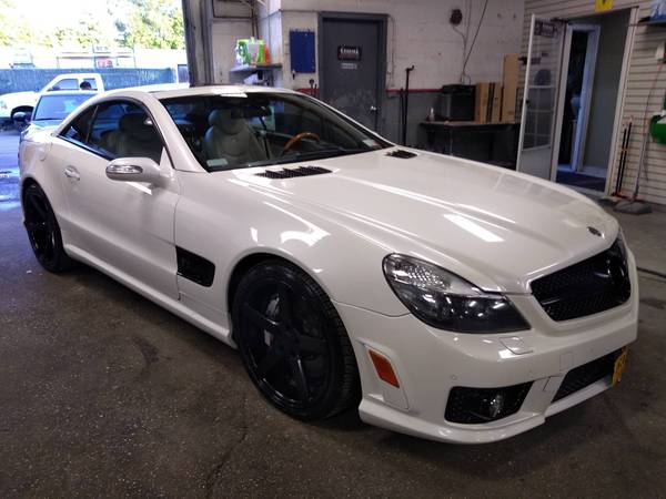 BEAUTIFUL WHITE/WHITE 07 MERCEDES BENZ SL550 SL63 UPGRADES 77K MILES for sale in Melville, NY – photo 2