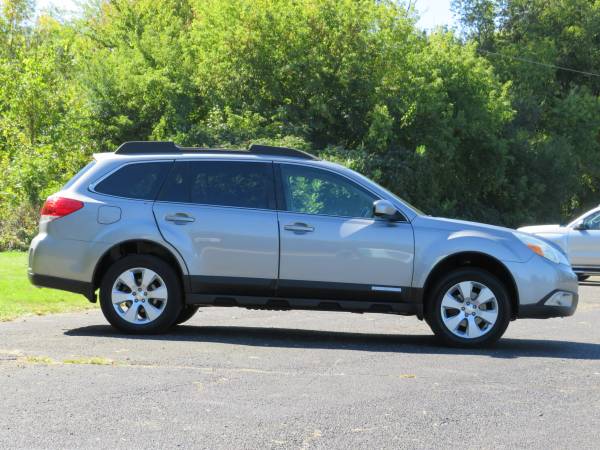 2010 Subaru Outback 2 5i Premium - MUST SEE! - - by for sale in Jenison, MI – photo 3