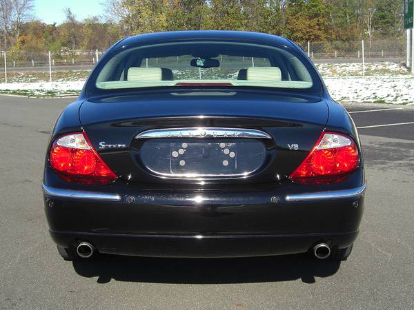 ► 2003 JAGUAR S-TYPE 4.2 - V8, CD STEREO, SUNROOF, HTD LEATHER, MORE... for sale in East Windsor, NY – photo 4