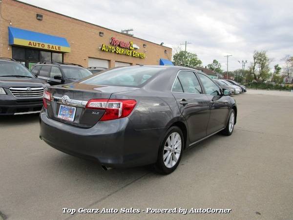 2013 Toyota Camry XLE 6-Speed Automatic - - by dealer for sale in Detroit, MI – photo 7