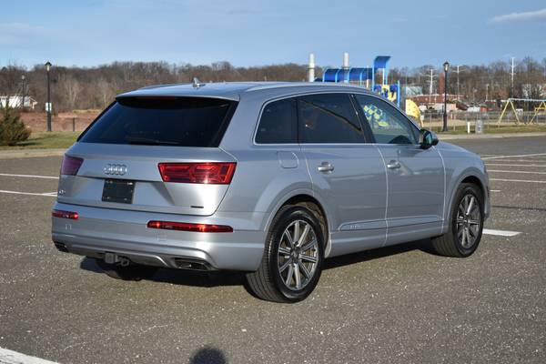 2019 Audi Q7 2 0T Premium - - by dealer - vehicle for sale in Great Neck, NY – photo 5