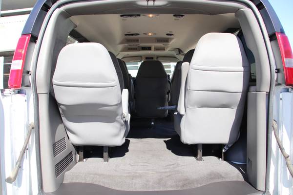 2016 Chevy Chevrolet EXPRESS 2500 Passenger Van LT van White for sale in Burlingame, CA – photo 19