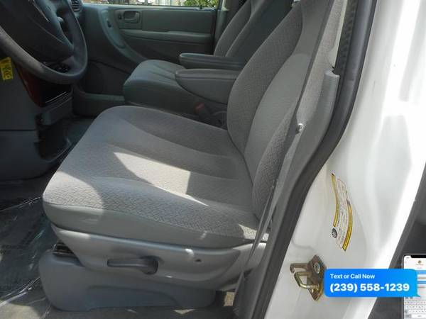2007 Chrysler Town Country Minivan - Lowest Miles / Cleanest Cars In F for sale in Fort Myers, FL – photo 10