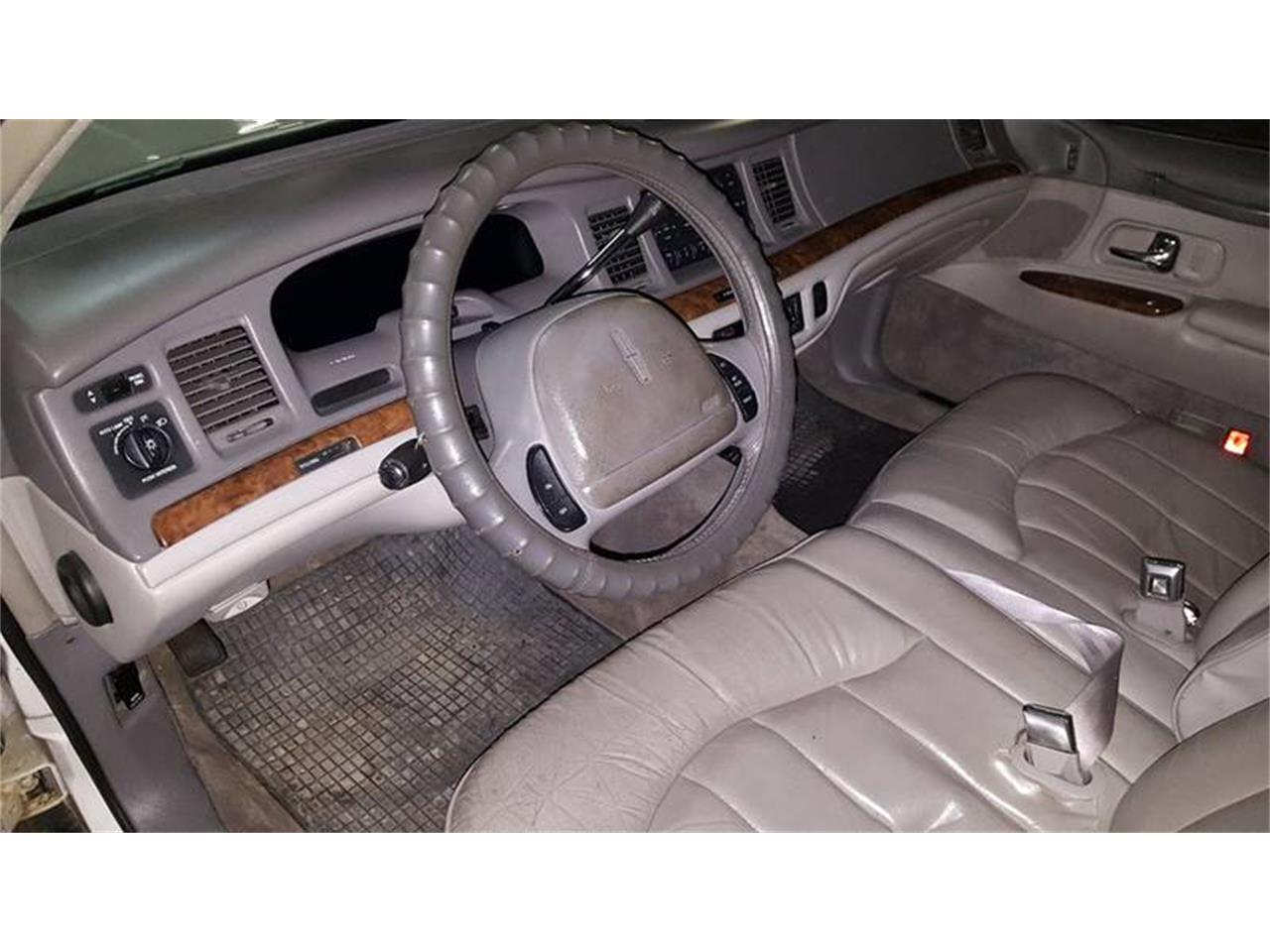 1997 Lincoln Town Car for sale in Effingham, IL – photo 5