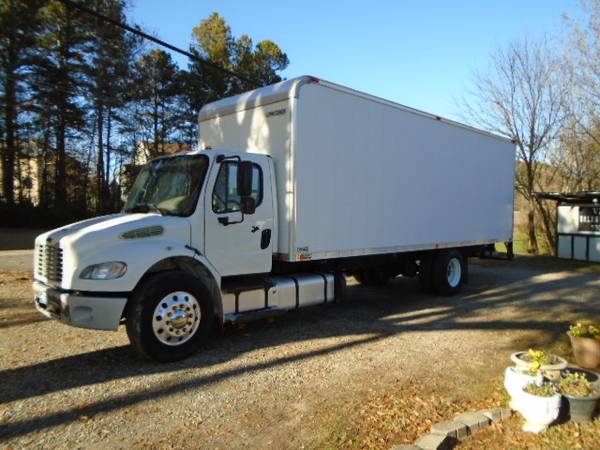 2013 Freightliner M2 26 FT Box Truck - cars & trucks - by dealer -... for sale in Cumming, GA – photo 15