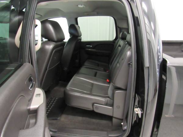 2012 CHEVROLET SILVERADO 2500HD LTZ CREW CAB 4WD - LML DURAMAX DIESEL for sale in (west of) Brillion, WI – photo 18