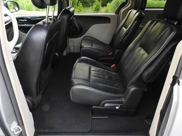 2014 Chrysler Town & Country Touring Great Condition! 120K miles for sale in Lawrenceville, GA – photo 16